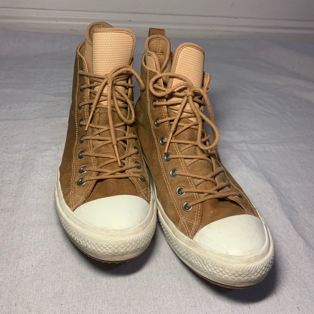 Men’s Leather All Star Converse Hi Top 11.5